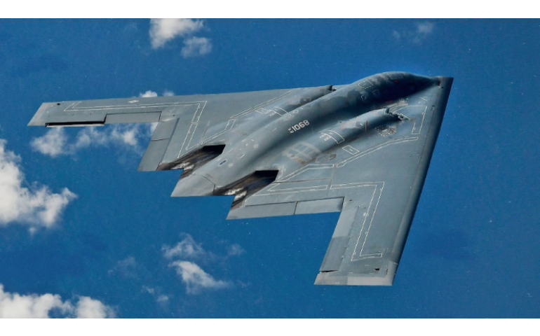 Ираныг довтолсон B-2 бөмбөгдөгч онгоц ямар онцлогтой вэ?